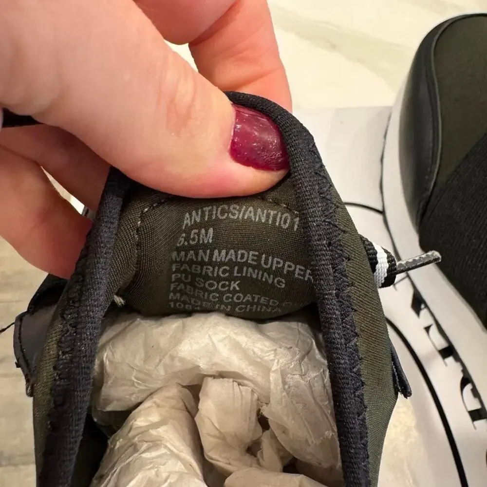 Steve Madden new box
